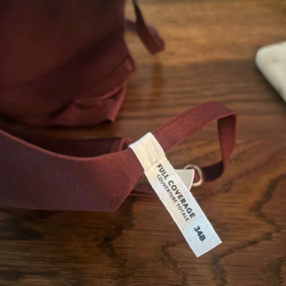 MSRP $45 Aerie Real Sunnie Full Coverage Lightly Lined Strappy Bra